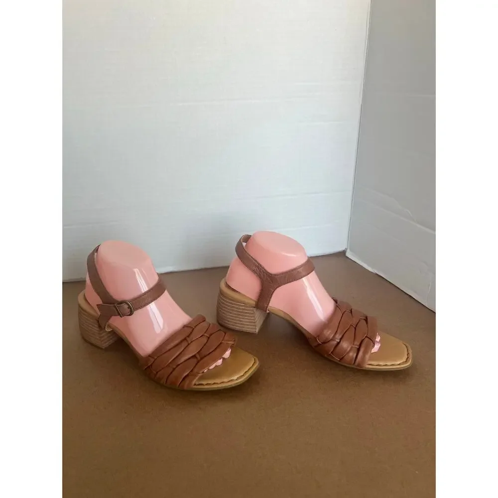 NWT BORN Shonie Brown Soft Leather Block Heel Buckle Ankle Comfort Sandals Sz 10 - Picture 2 of 14